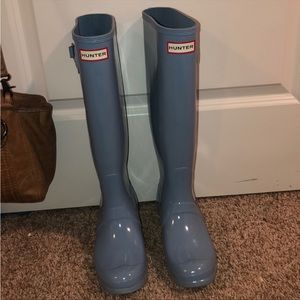 Size 8 Women’s Hunter Boots in Light Blue Like New